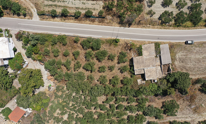 1-LEVEL VILLAGE HOUSE WITH EXTRA BUILDABILITY