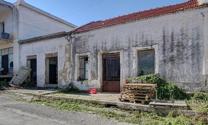 IN A SMALL TOWN OF KISSAMOS NEAR FALASARNA