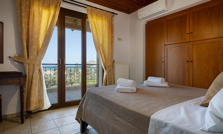 2 VILLAS WITH UNOBSTRUCTED SEA VIEWS