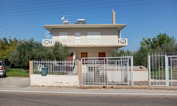 2 SPACIOUS APARTMENTS WITH AN OLIVE GROVE