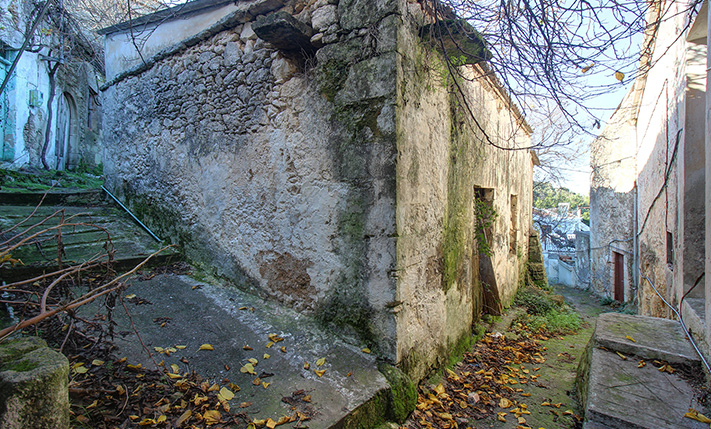 SPACIOUS HOUSE ON A PLOT WITH SEA VIEWS