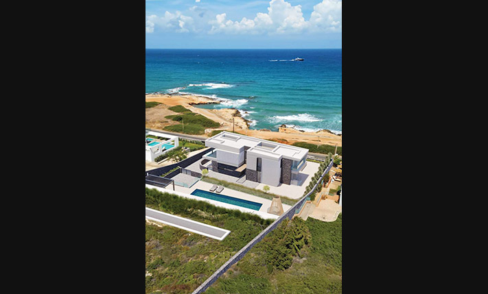 UNDERGROUND HOUSE SECOND FROM THE SEA