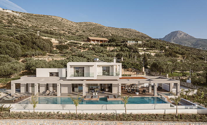 SLEEK LUXURY ABOVE THE BEACH OF FALASARNA