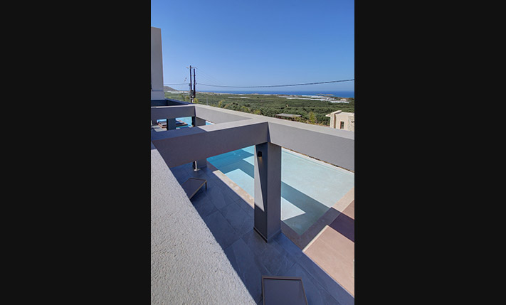 SLEEK LUXURY ABOVE THE BEACH OF FALASARNA