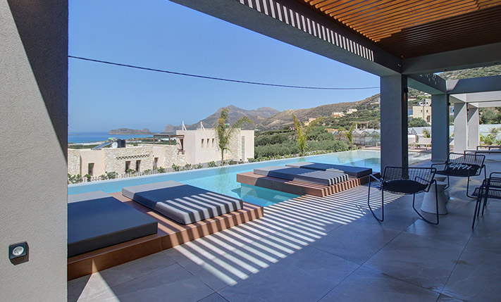 ΚΟΜΨΗ ΠΟΛΥΤΕΛΕΙΑ ΕΠΑΝΩ ΑΠΟ ΤΑ ΦΑΛΑΣΑΡΝΑ