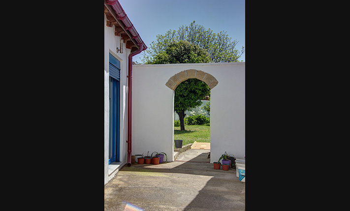 ΙΣΟΓΕΙΑ ΜΟΝΟΚΑΤΟΙΚΙΑ ΜΕ ΜΕΓΑΛΟ ΚΗΠΟ