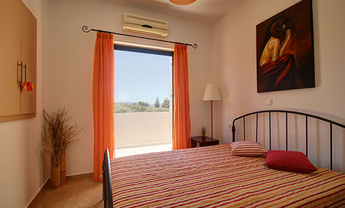 IN A LUSH COMPLEX WITH SPACIOUS SWIMMING POOLS