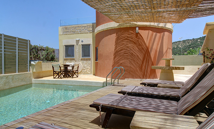 A WINDMILL THAT ROTATES FACING KISSAMOS BAY