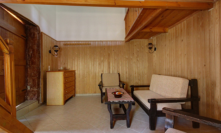 VENETIAN BUILDING RESTORED INTO 2 APARTMENTS