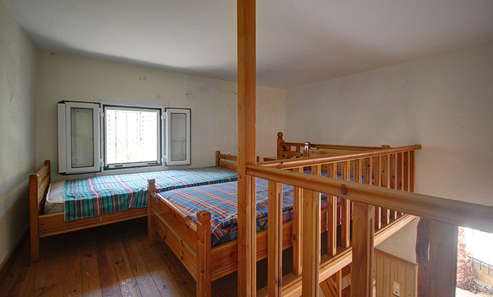 VENETIAN BUILDING RESTORED INTO 2 APARTMENTS