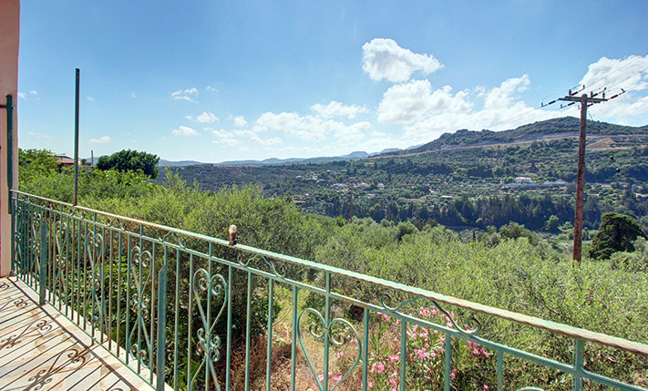 SPACIOUS APARTMENT WITH PANORAMIC VIEWS