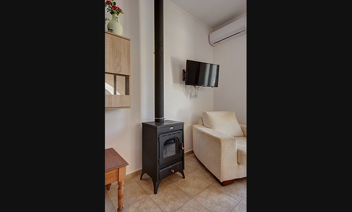 HOUSE WITH A PRIVATE GARDEN IN VACATION COMPLEX