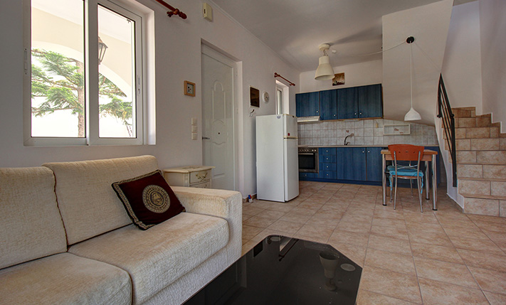 HOUSE WITH A PRIVATE GARDEN IN VACATION COMPLEX