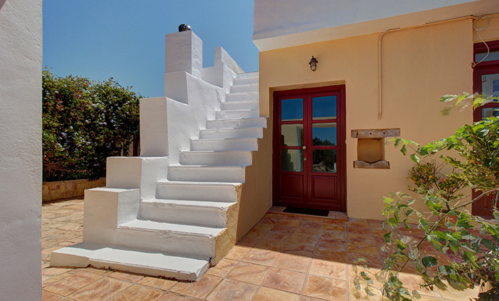 A PICTURESQUE FARM HOUSE IN THE OLIVE GROVES