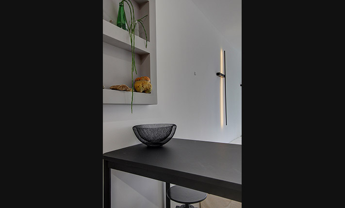 GROUND LEVEL APT WITH GARDEN NEXT TO THE BEACH