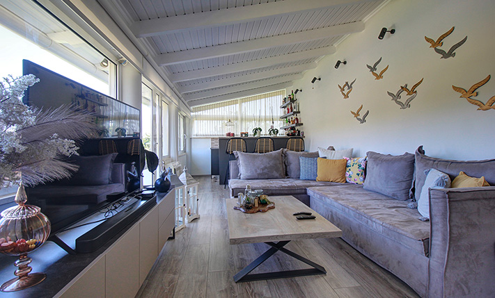 QUALITY LIVING WITH AMPLE EXTERIOR