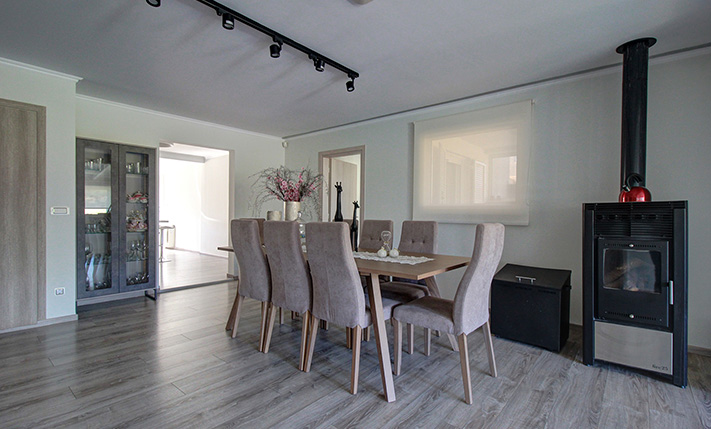 QUALITY LIVING WITH AMPLE EXTERIOR