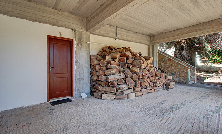 A LOVINGLY CARED-FOR HOUSE 15 MIN FROM SOUGIA