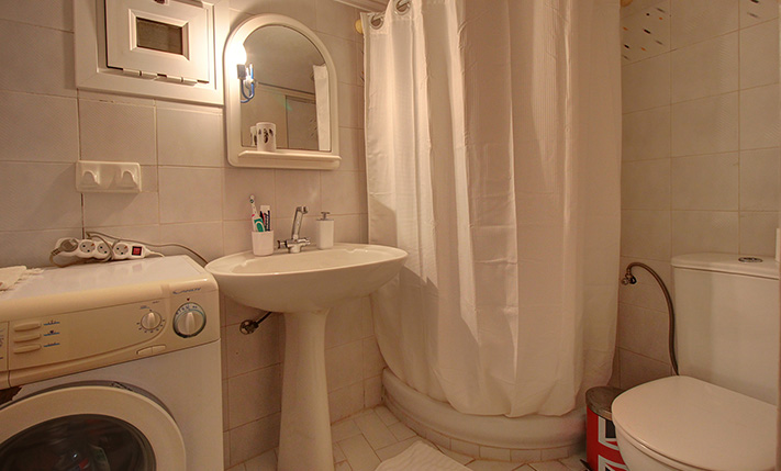 APARTMENT WITH AN EXTRA GUESTHOUSE & SEA VIEWS