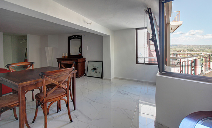 APARTMENT WITH AN EXTRA GUESTHOUSE & SEA VIEWS