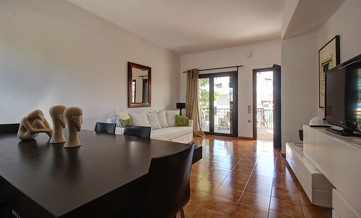 APARTMENT WITH AN EXTRA GUESTHOUSE & SEA VIEWS