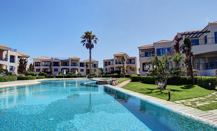 ΑΥΤΟΝΟΜΟ ΜΕ ΙΔΙΩΤΙΚΟ ΚΗΠΟ ΚΟΝΤΑ ΣΤΗ ΘΑΛΑΣΣΑ