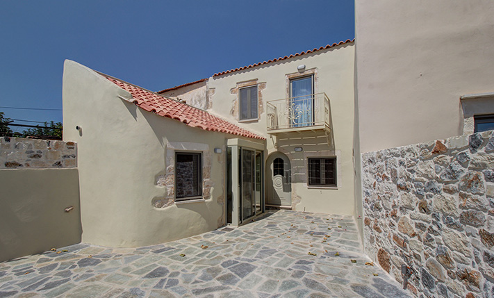 TRADITIONAL CHARACTER WITH MODERN AMENITIES