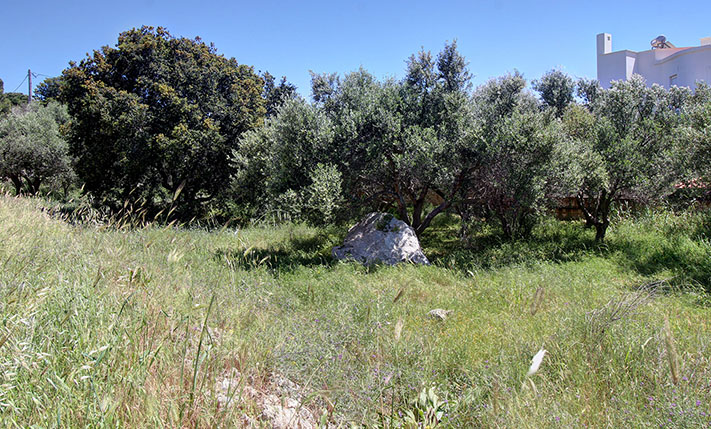 UNFINISHED 4-APT BUILDING WITH SEA VIEWS