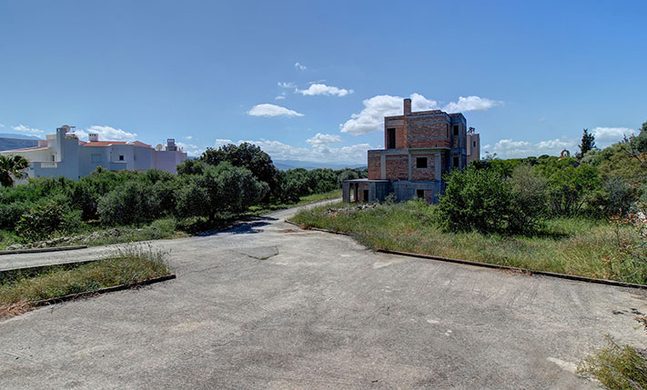 UNFINISHED 4-APT BUILDING WITH SEA VIEWS
