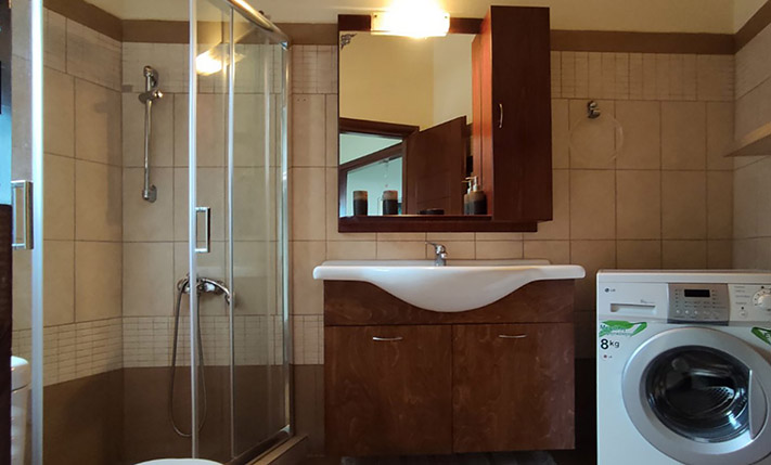 2-APARTMENT BUILDING WITH STUNNING VIEWS