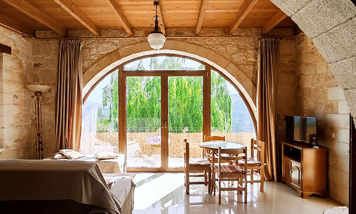 2-APARTMENT BUILDING WITH STUNNING VIEWS