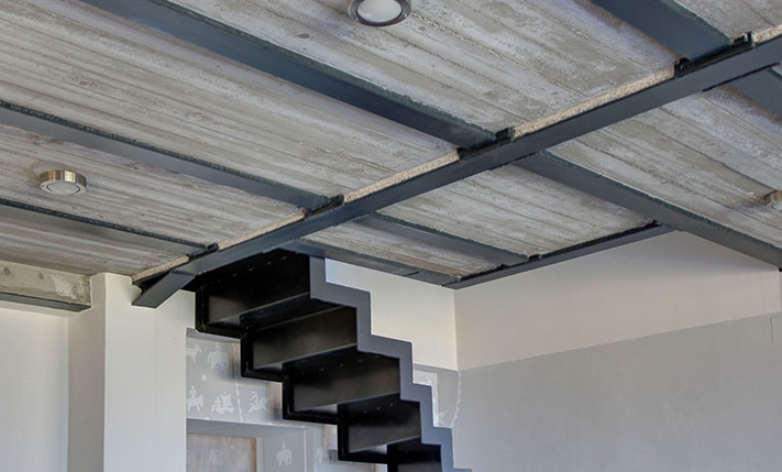 A CONTEMPORARY JEWEL OVER KISSAMOS BAY