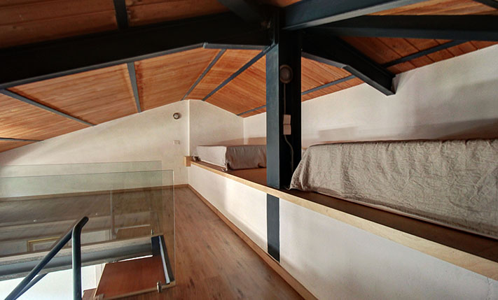 A CONTEMPORARY JEWEL OVER KISSAMOS BAY