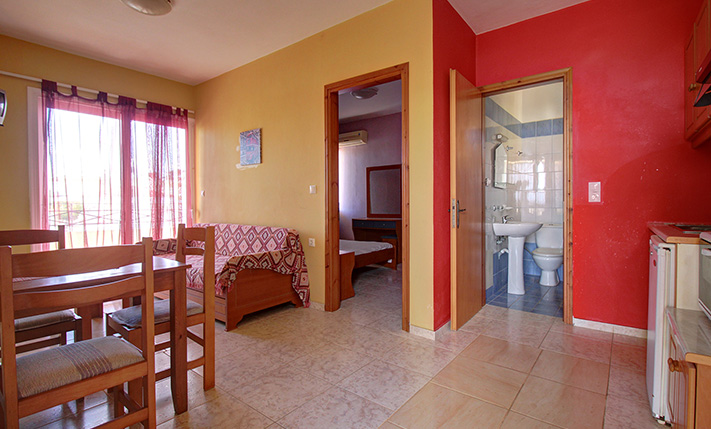 BUILDING OF 9 APARTMENTS NEAR THE BEACH