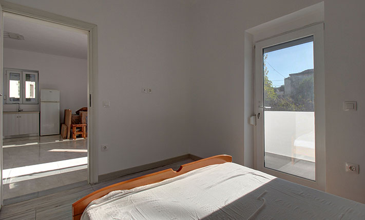 2 JUST-RENOVATED INDEPENDENT APARTMENTS