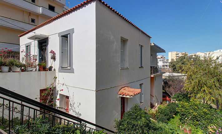 TIMELESS CHARM IN A PRIME NEIGHBORHOOD