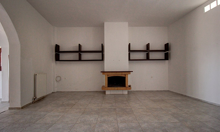 UNOBSTRUCTED SEA VIEWS & AMPLE SPACES