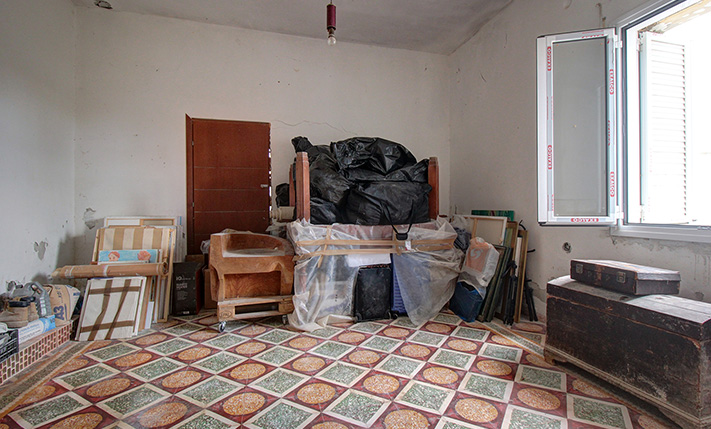 SEMI-CONVERTED WITH A HIGH POTENTIAL