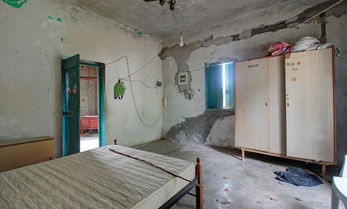 GROUND-LEVEL HOUSE ON A SPACIOUS PLOT