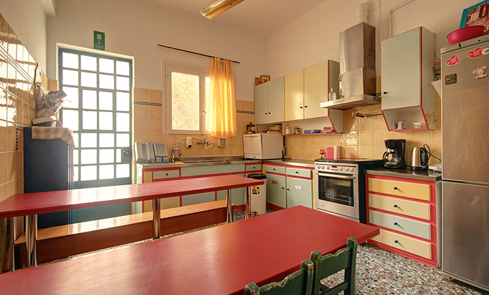 BROAD SEA VIEWS FROM A CITY'S TOP LOCATION