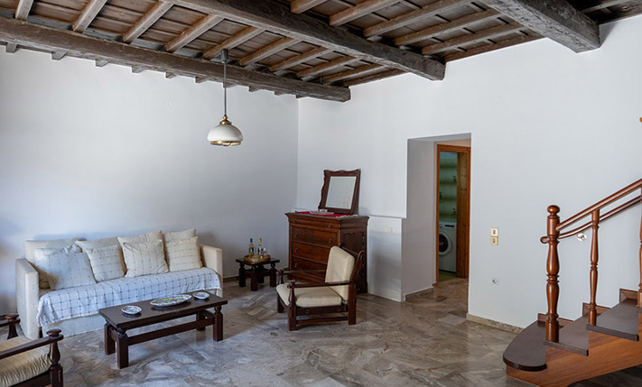 BEACHFRONT TOWNHOUSE BRIMMING WITH POTENTIAL