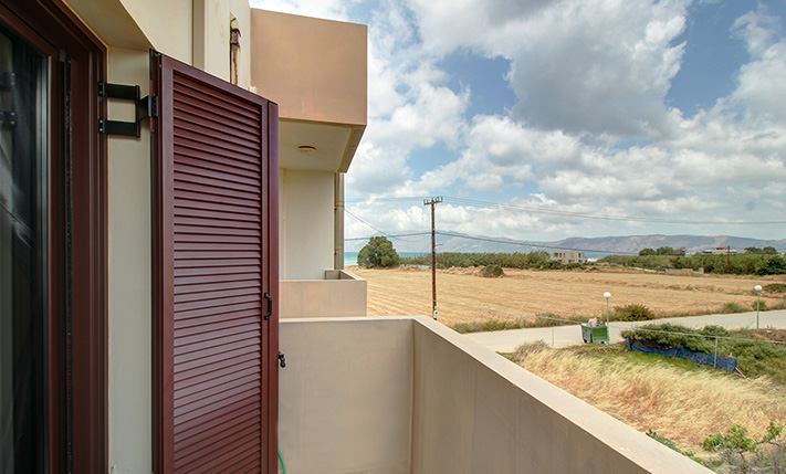 LARGE PENTHOUSE APARTMENT WITH SEA VIEWS