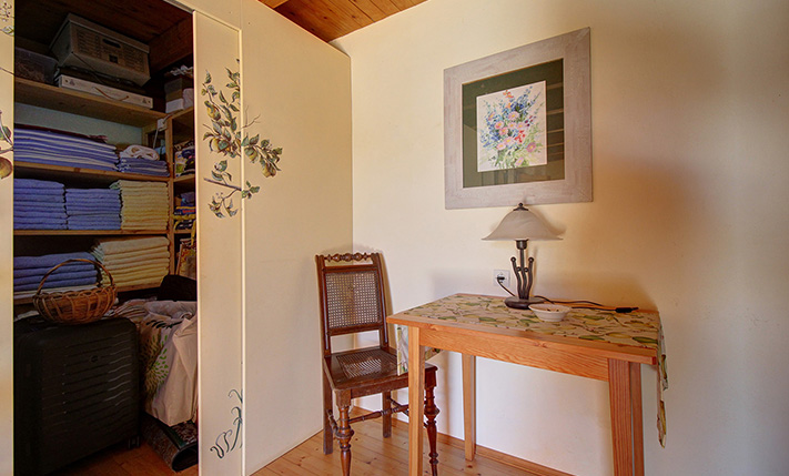 A LARGE VERSATILE PROPERTY IN HISTORIC VILLAGE