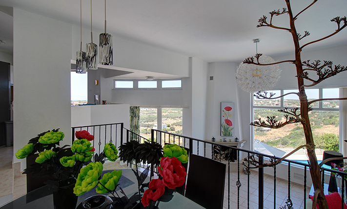 NEAR THE BEACH & WITH UNOBSTRUCTED SEA VIEWS