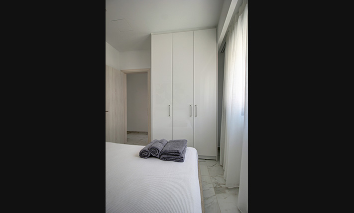 URBAN-STYLE LUXURY IN THE VILLAGE