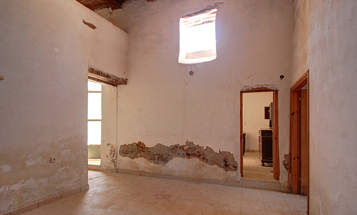 ΕΝΤΟΝΟΣ ΠΑΡΑΔΟΣΙΑΚΟΣ ΧΑΡΑΚΤΗΡΑΣ & ΑΠΛΕΤΟΙ ΧΩΡΟΙ