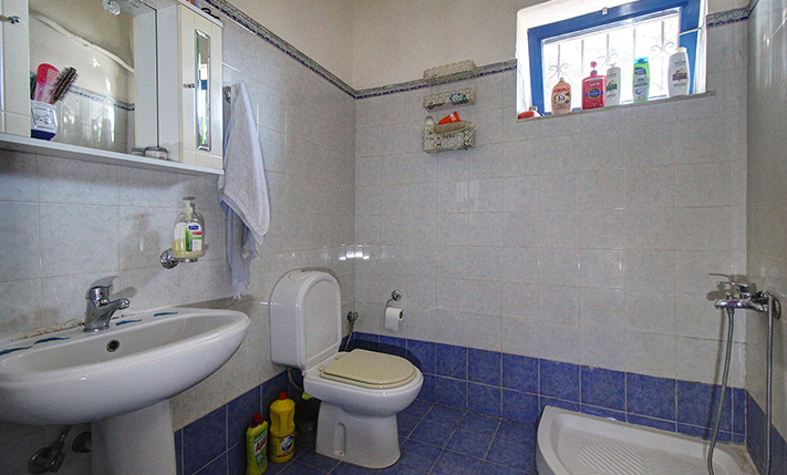 ΜΙΑ ΔΙΑΣΦΑΛΙΣΜΕΝΗ ΘΕΣΗ ΜΠΡΟΣΤΑ ΣΤΑ ΛΕΥΚΑ ΟΡΗ