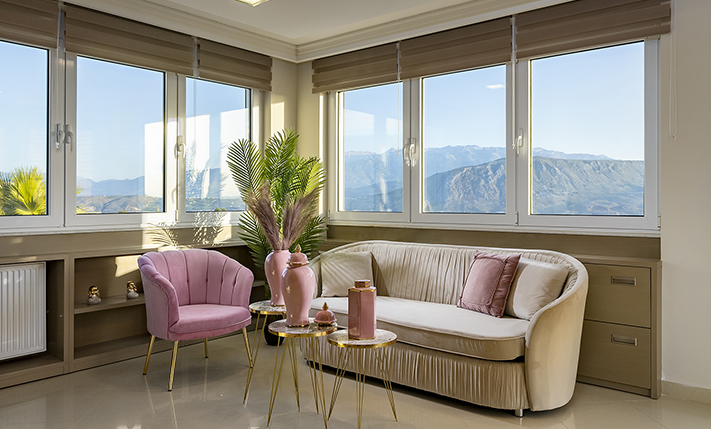 A MANSION THAT OVERLOOKS SOUDA BAY