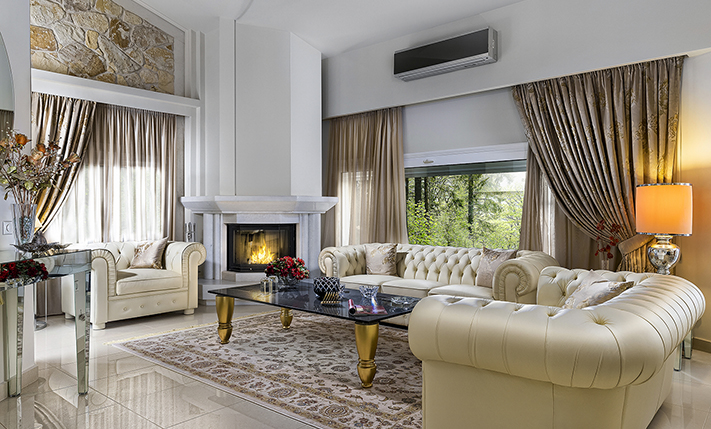 A MANSION THAT OVERLOOKS SOUDA BAY