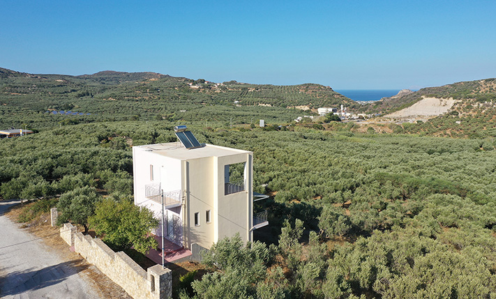 DETACHED FAMILY HOUSE WITH PANORAMIC VIEWS